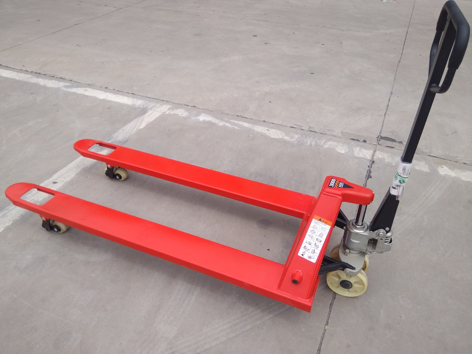 西安手動(dòng)、電動(dòng)叉車 供應(yīng)西安液壓搬運(yùn)車/銀川手動(dòng)托盤車/太原液壓托盤車/蘭 西安手動(dòng)液壓搬運(yùn)車