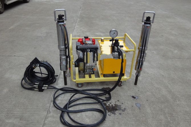 鉛鋅礦無(wú)聲免爆破掘進(jìn)設(shè)備-液壓分裂機(jī)