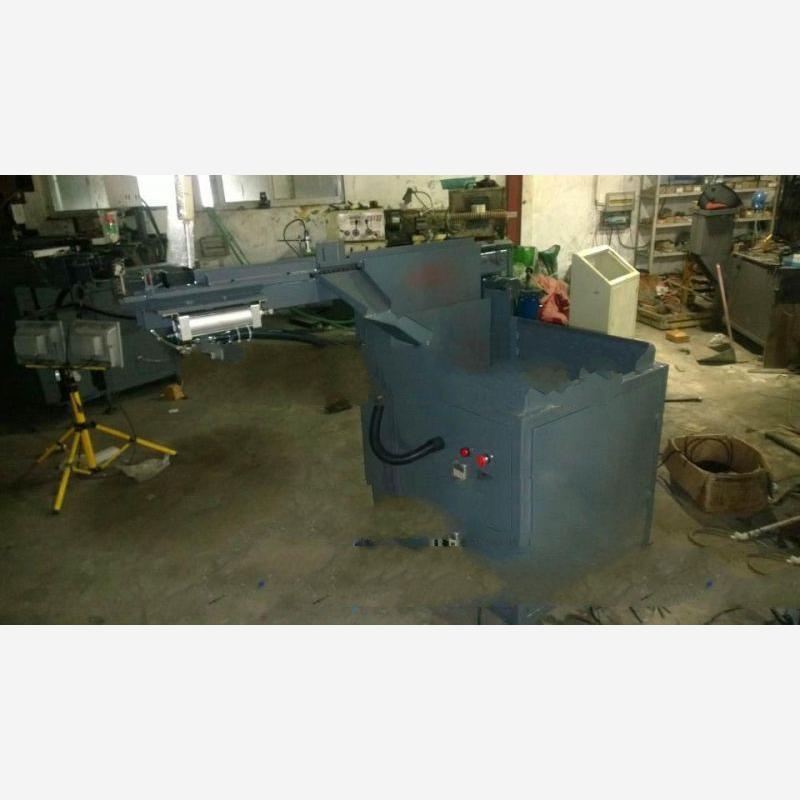 中頻電加熱設(shè)備加料機(jī) 送料效果如何