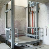 寧波起重機北侖液壓升降固定式貨運平臺安裝，年檢，銷售，保養(yǎng)