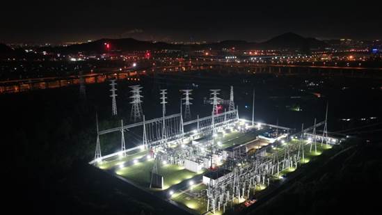 6月30日，我省第52座超高壓變電站500千伏甬港變在寧波投產(chǎn)。 (2)