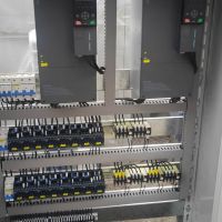 河南長(zhǎng)垣起重機(jī)專(zhuān)用變頻電器柜圣斯起重電器