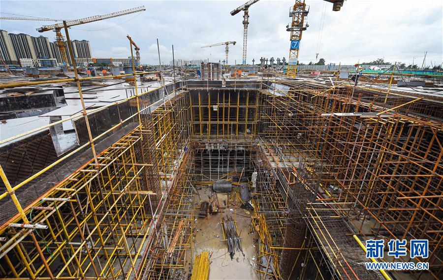 （新華視界）（5）海口國(guó)際免稅城項(xiàng)目施工忙