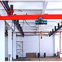 河南礦山起重機(jī)廠家直銷(xiāo)，MH門(mén)式抓斗起重機(jī)低價(jià)。