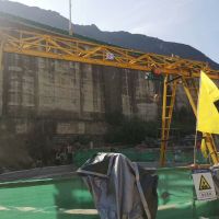 宜昌市夷陵區(qū)簡易龍門吊起重機各種型號起重機，行吊廠家直銷