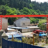 興山縣龍門吊起重機各種型號起重機，行吊廠家直銷