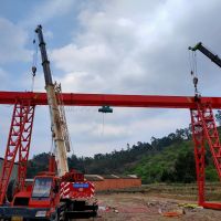 湖北省宜昌市遠安縣龍門吊，行吊，門式起重機