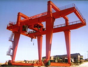 上海U型雙梁吊鉤門式起重機