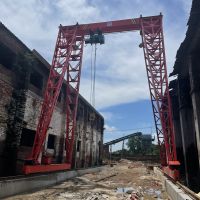 湖北省宜昌市五峰縣龍門吊，行吊，門式起重機
