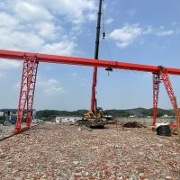 湖北省宜昌市當(dāng)陽(yáng)市龍門(mén)吊，行吊，門(mén)式起重機(jī)