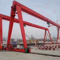 大連通用門式起重機