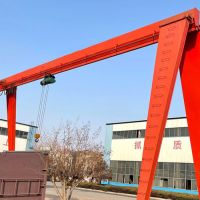 山東通用門式起重機